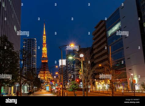 Tokyo Tower sunset Stock Photo - Alamy