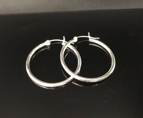 Small To Medium Size Hoop Earrings 925 Sterling Silver 30mm Length 2mm Thickness