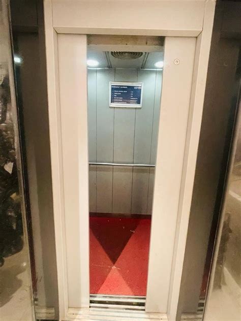 60 Hz Powder Coated Stainless Steel Passenger Elevator At Rs 600000 In