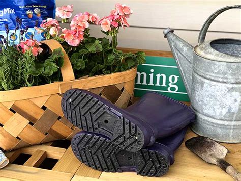 DIY Rubber Boot Planters House Of Hawthornes