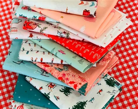 Christmas In The Cabin AGF Fat Quarter Bundle 15 Fabrics 1 2 Yds In