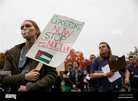 Bloomington United States 28th Oct 2023 A Woman Holds A Placard