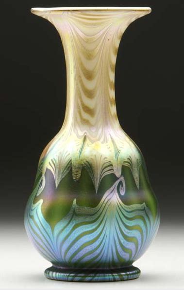 Quezal Art Glass Vase Circa 1907 Collectors Weekly