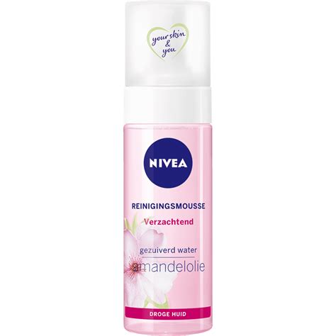 NIVEA Essentials Verzachtende Reinigingsmousse 150 ML 150 ML Etos