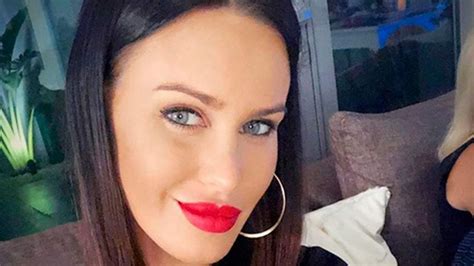 Cuidado Natalie Weber Se Sube Demasiado Su Bikini Y Prende Fuego Todo Ay Mamita Minuto