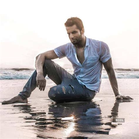 Upen Patel Signs His Next Project In Kollywood The Etimes Photogallery