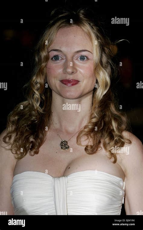 Heather Graham The Uk Film Premiere Of Elizabeth The Golden Age At The