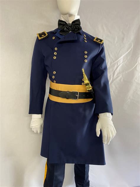 EXQUISITE Military Dress Uniforms of Norway: TRADITION & ELEGANCE