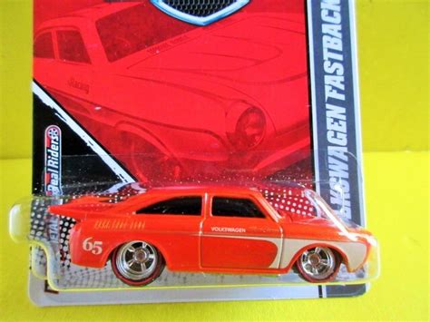 Yahoo オークション HOT WHEELS GARAGE 65 VOLKSWAGEN FASTBACK
