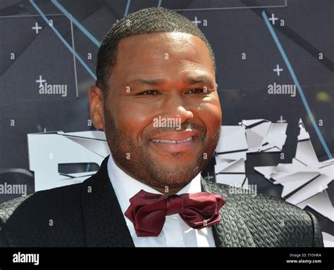 Actor Anthony Anderson Attends The 15th Annual Bet Awards At Microsoft