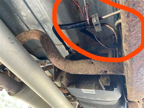 Leak help- 2004 Chevy Silverado 2500 Diesel : r/Silverado