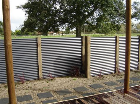 Cheap Fence Ideas To Embellish Your Garden And Your Home