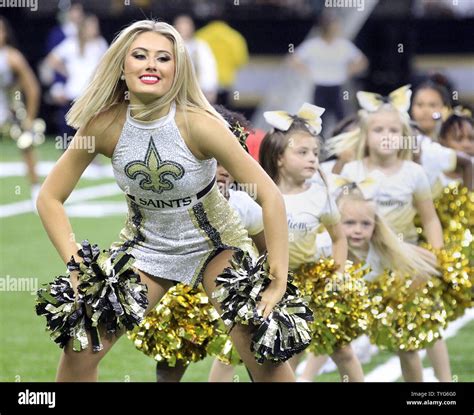 New Orleans Saints Cheerleaders Hi Res Stock Photography And Images Alamy