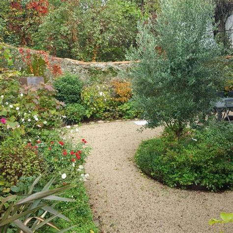 Rendez vous aux jardins Jardin de la fontaine du Puy à Figeac Figeac