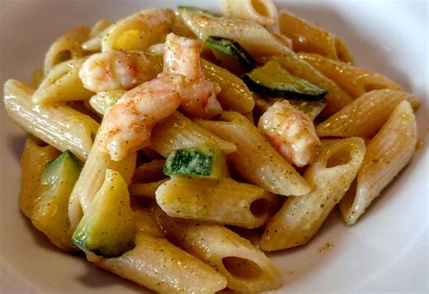 Pasta Zucchine E Gamberetti Curarsi Con Gusto