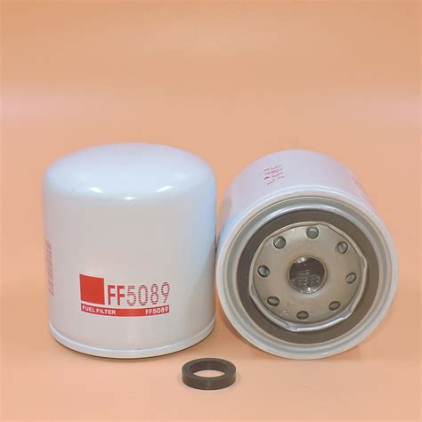 Fuel Filter FF5089 BF720 P550932 31950 93001 ME035829 Filter Suppliers