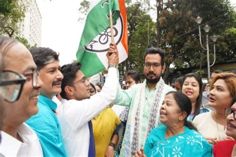 West Bengal Bjp Mla Mukut Mani Adhikari Joins Tmc