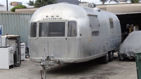 5 Vintage Airstream Restoration Principles – Campicon