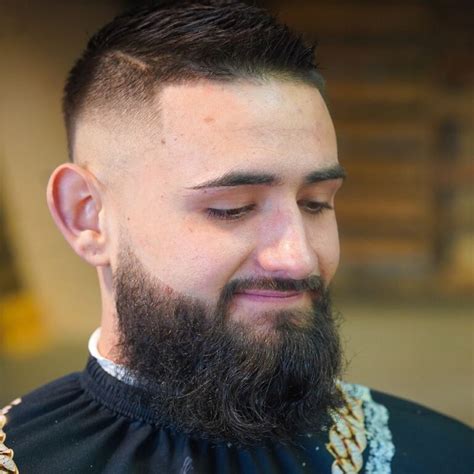 15 Trendy Burst Fade Haircuts with Beard (The Ultimate Guide)