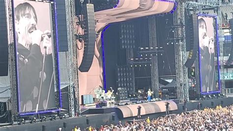 Red Hot Chilli Peppers Live London Stadium Intro Jam Around The World YouTube