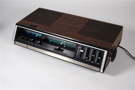 1980s Ge Alarm Clock Radio Model No 7 4695a Radio Not Working Etsy