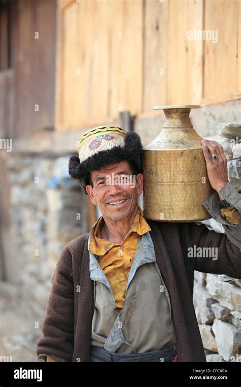 Nepali Hat Hi Res Stock Photography And Images Alamy