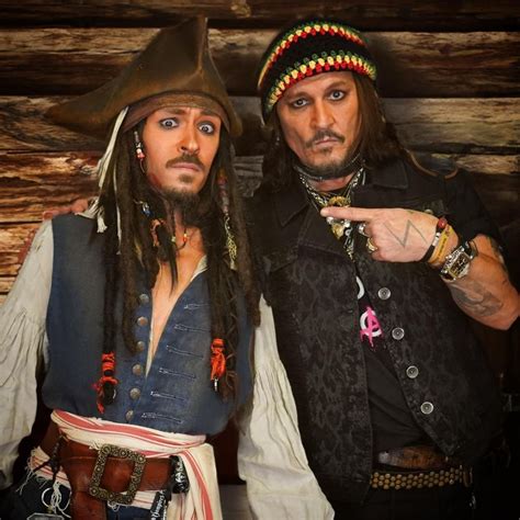 Johnny Depp El Dueño De Mi Corazón On Twitter Johnny Depp Y El Capitán Jack Sparrow 🤣💖🏴‍☠️ 📷