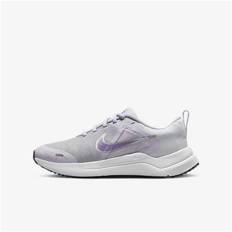 Purple Running Shoes. Nike LU