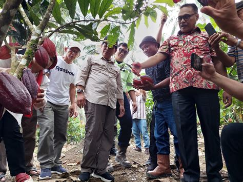 Berdayakan Petani Lingkar Tambang Bupati Limi Dan Ketua Deprov Sulut