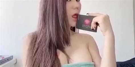 Minka Show Her Tits Tnaflix