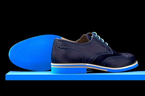 Mens Blue Leather Wingtip Dress Shoes Soxy Socks