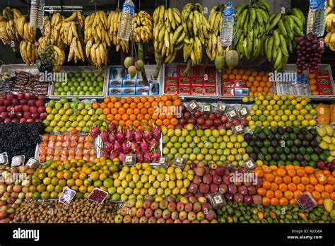 Street Fruit Vendor India Cart Hi Res Stock Photography And Images Alamy