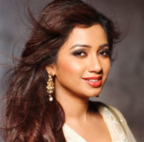 Shreya Ghoshal Height, Age, Boyfriend, Husband, Children, Family, Biography » StarsUnfolded