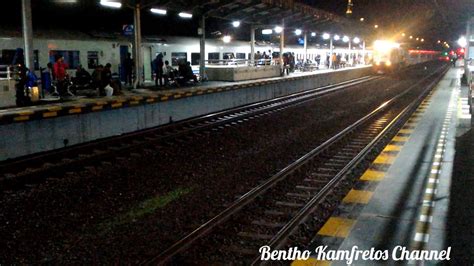 Momen Langka KLB Penumpang Tambahan Jurusan Semarang Tawang Gambir