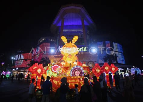 festival lampion terbesar se indonesia antara foto