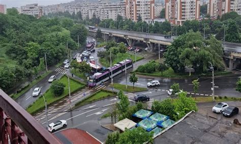 Accident La Podul Calvaria Ntre Un Autoturism I Un Tramvai Nou