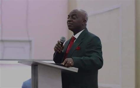 FLASHBACK FRIDAY: DR DAVID OYEDEPO AT A SUMMIT MEETING WITH COVENANT ...