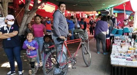 Descuidan En Los Tianguis Medidas De Sanidad Periódico Correo