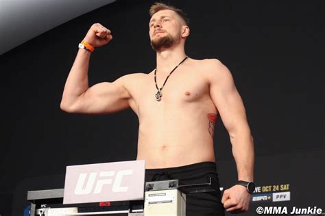 Photos: UFC 254 official weigh-ins and faceoffs | MMA Junkie