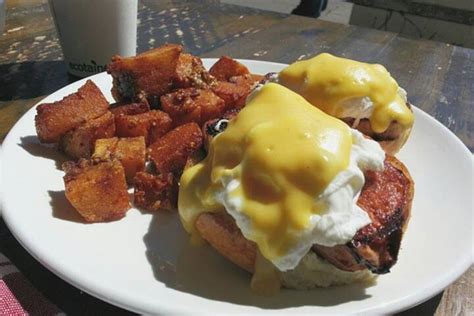 The Best Eggs Benedict In Toronto