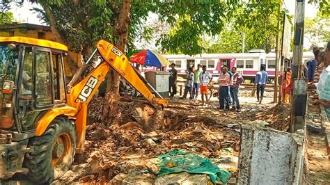 Bulldozer Jcb Wag Malgari Goods High Speedy Local Train Furiously