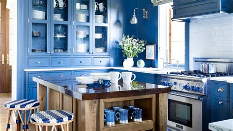 How to Decorate a Bright Monochromatic Kitchen | Architectural Digest