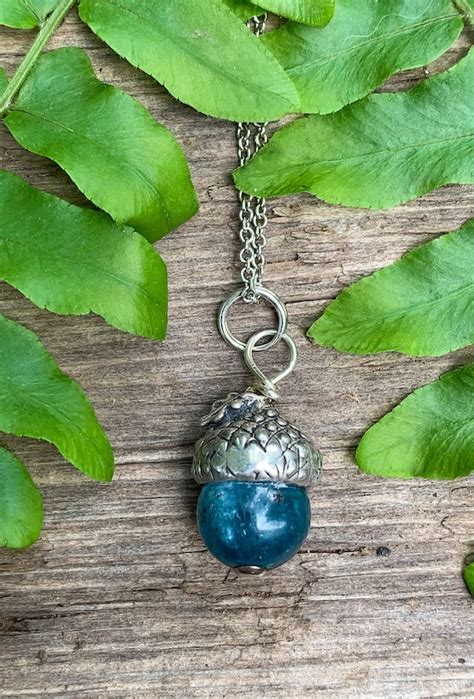 Retro Acorn Vial Pendant Gem