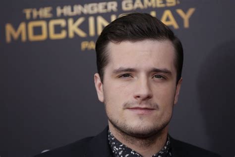 Watch Josh Hutcherson Arrives In Spooky Five Nights At Freddys