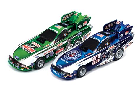 Auto World Announces New Slot Car Drag Strip Set - Die Cast X