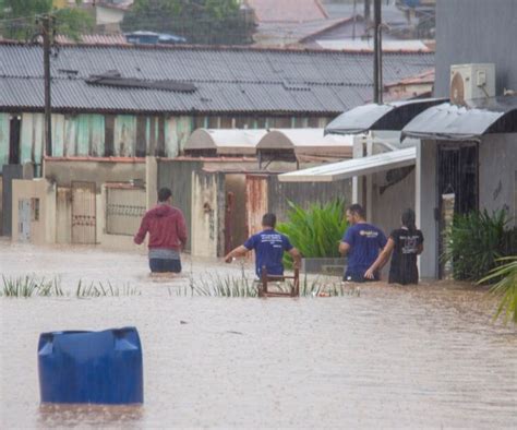 Fotos Cheia De Rios Em Cacoal Ro Atinge Cerca De Fam Lias