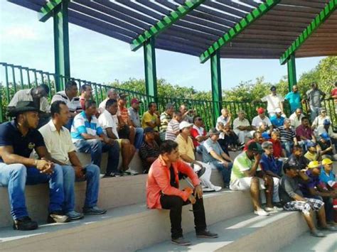 Taxistas De Cartagena Amenazan Con Irse A Paro Si Alcald A No Acoge Sus