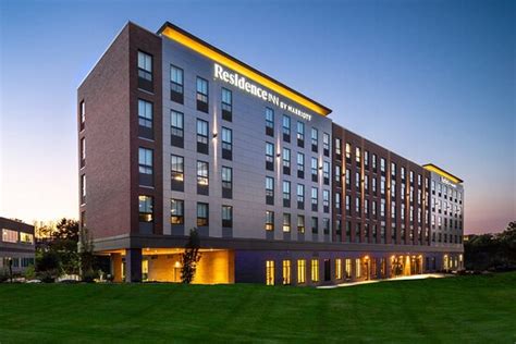 Residence Inn by Marriott Boston Waltham Pool Pictures & Reviews ...