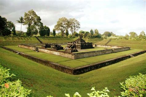 Candi Sambisari Adalah Candi Hindu Siwa Yang Berada Kira Kira Km