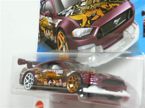 Hot Wheels Custom Ford Mustang Gt Esportsvian